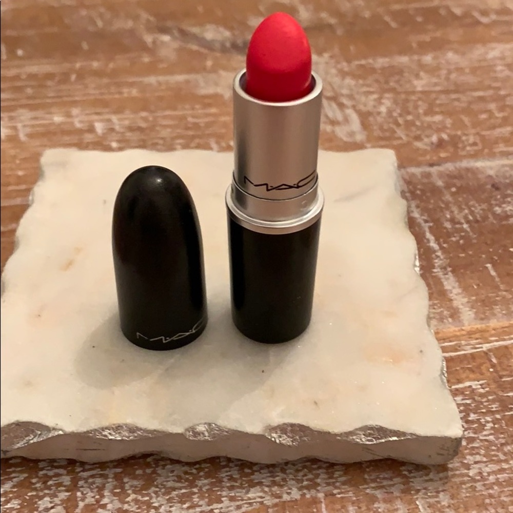 MAC LADY DANGER